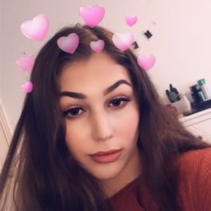 Meet your Posher, Raina